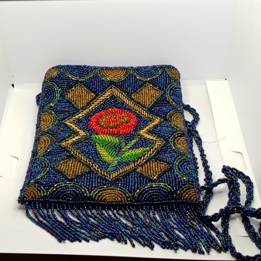 Ermo Beaded Pursel